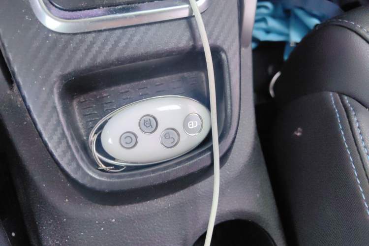 Used BYD Yuan New Energy 2018 EV360 Smart Connect Cool Edition Vehicle Key