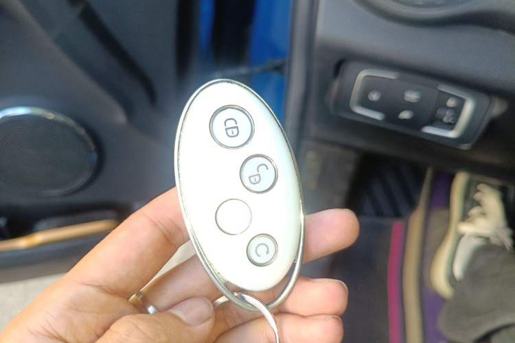 Used BYD Yuan New Energy 2018 EV360 Smart Connect Cool Edition Vehicle Key