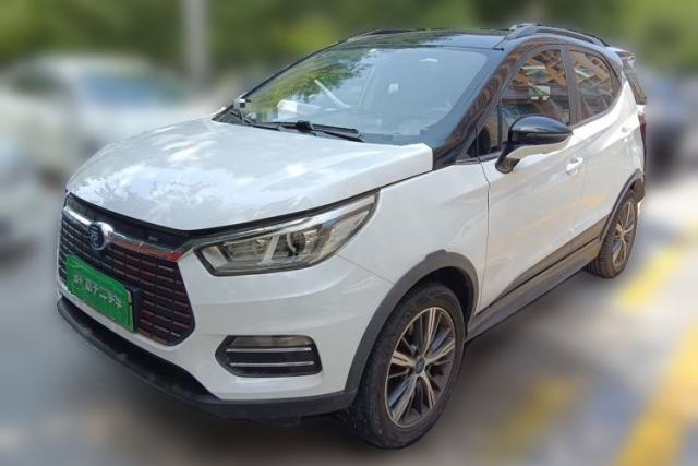 Ojetý BYD Yuan New Energy 2018 EV360 Smart Connected Cool Model