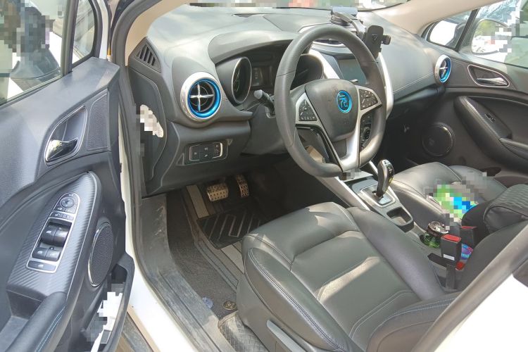Used BYD Yuan New Energy 2018 EV360 Smart Connected Cool Model Driver Seat