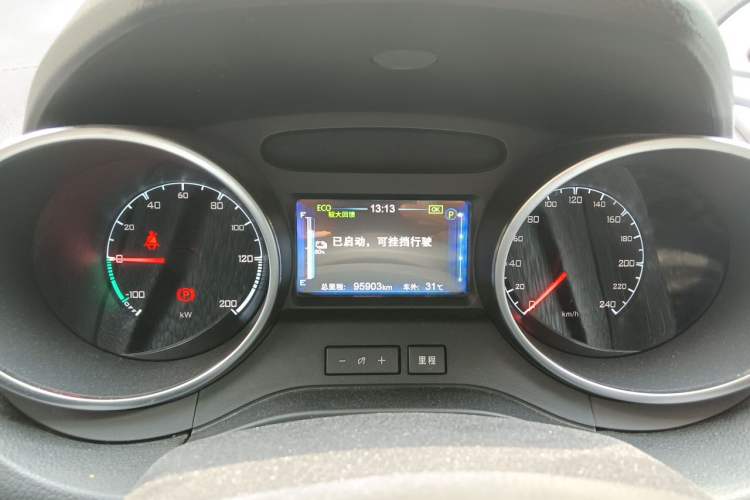 Used BYD Yuan New Energy 2018 EV360 Smart Connected Cool Model Instrument Cluster