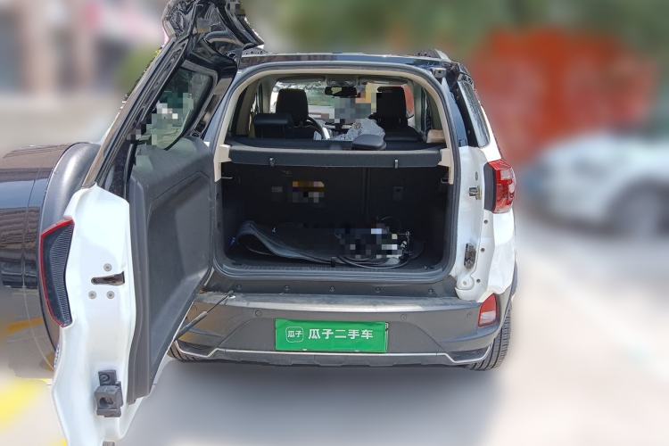 Used BYD Yuan New Energy 2018 EV360 Smart Connected Cool Model Trunk