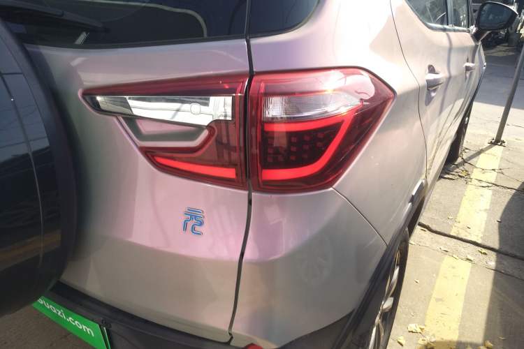 Used BYD Yuan New Energy 2018 EV360 Smart Connect Cool Edition Exterior 1