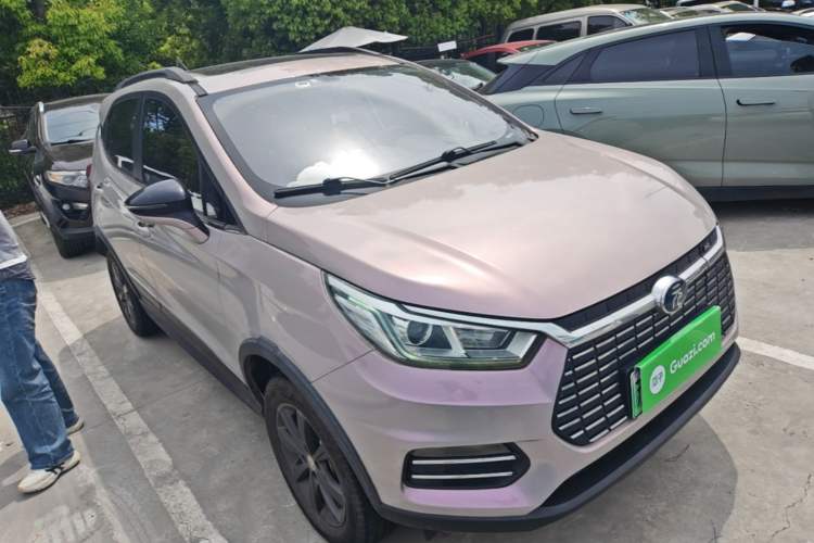 Used BYD Yuan New Energy 2018 EV360 Smart Connect Cool Edition Front Right 45 Deg