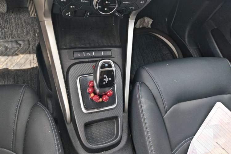 Used BYD Yuan New Energy 2018 EV360 Smart Connect Cool Edition Gear Lever