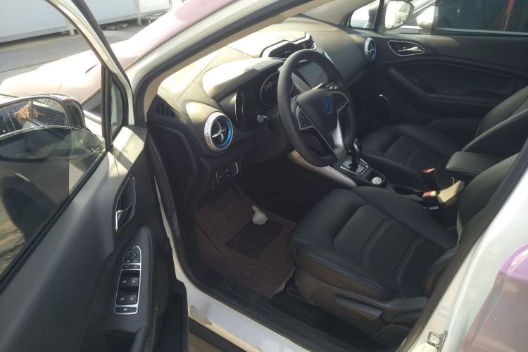 Used BYD Yuan New Energy 2018 EV360 Smart Connect Cool Edition Interior 3