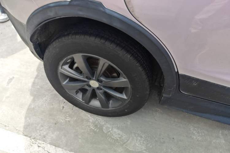 Used BYD Yuan New Energy 2018 EV360 Smart Connect Cool Edition Right Rear Wheel Hub