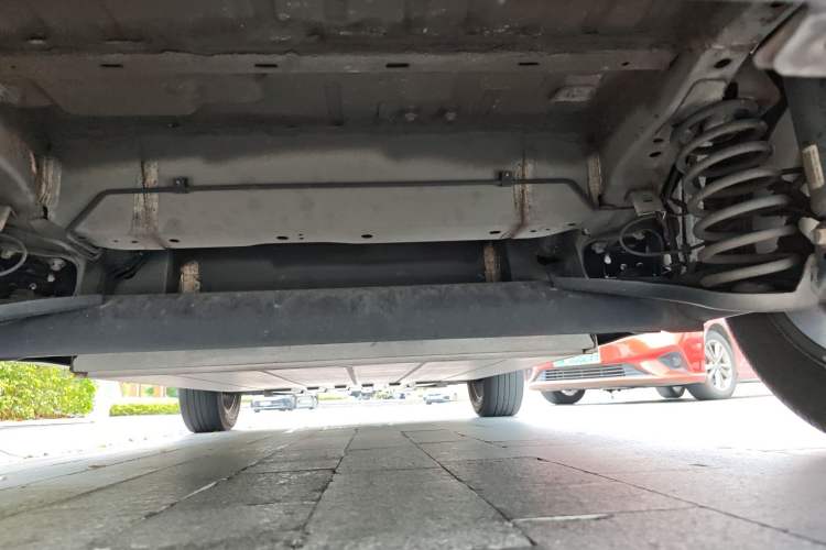 Used BYD Yuan New Energy 2018 EV360 Smart Connect Cool Edition Chassis Rear