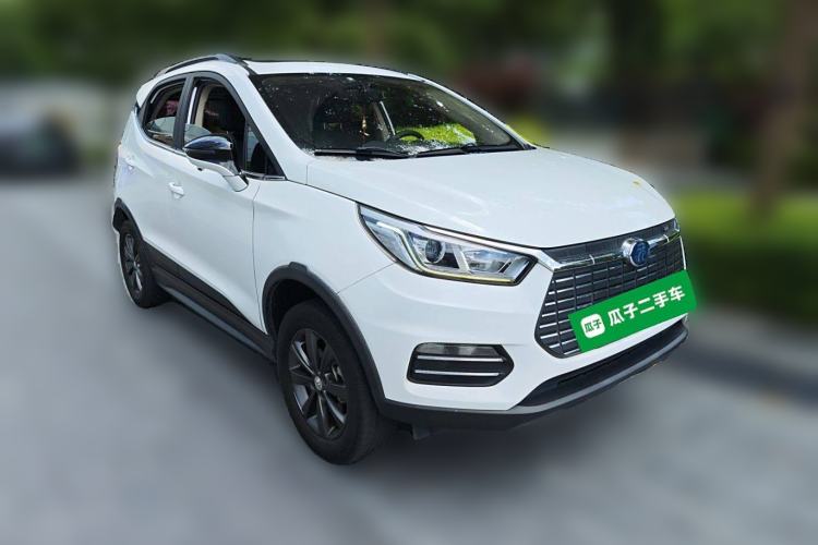Used BYD Yuan New Energy 2018 EV360 Smart Connect Cool Edition Front Right 45 Deg
