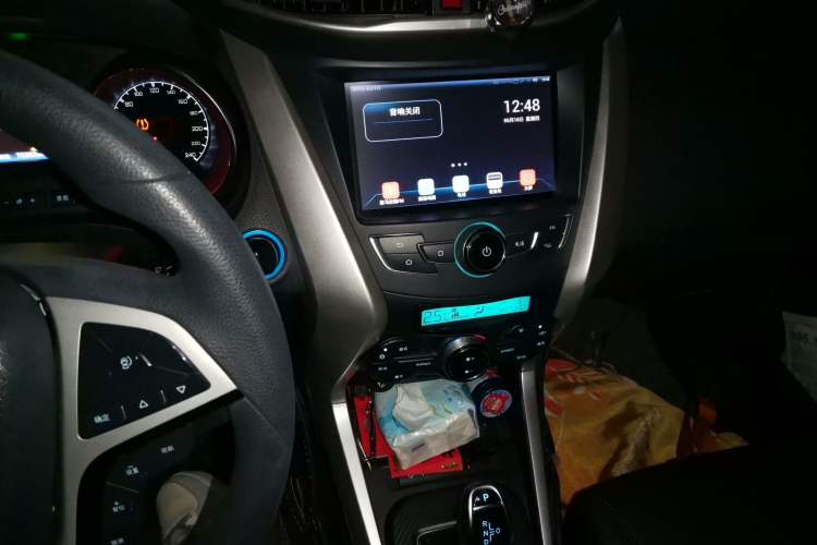 Used BYD Yuan New Energy 2018 EV360 Smart Connect Cool Edition Audio And AC Panel