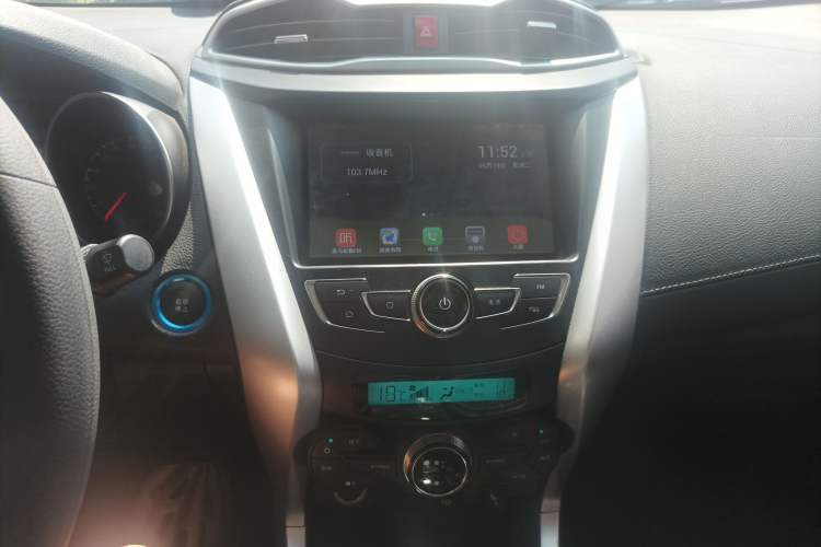 Used BYD Yuan New Energy 2018 EV360 Smart Connect Cool Edition Audio And AC Panel