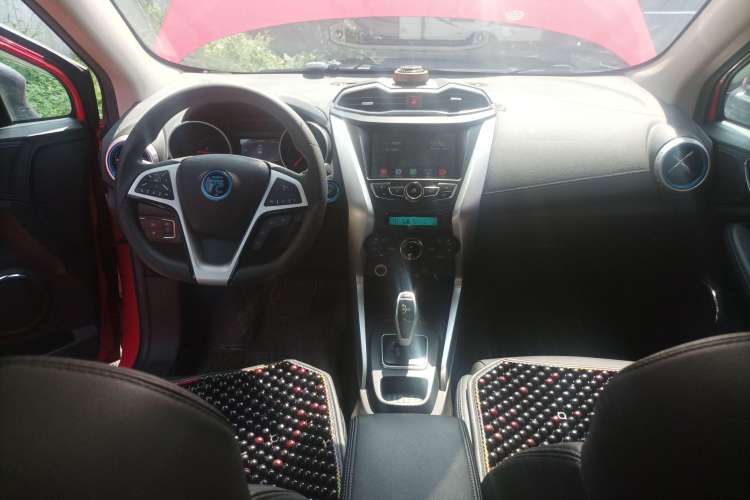 Used BYD Yuan New Energy 2018 EV360 Smart Connect Cool Edition Center Console