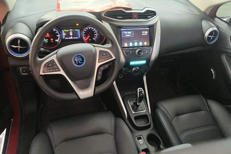 Used BYD Yuan New Energy 2018 EV360 Smart Connect Cool Edition Center Console