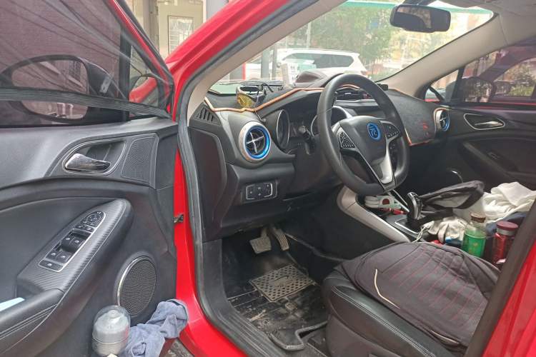Used BYD Yuan New Energy 2018 EV360 Smart Connect Cool Edition Driver Seat