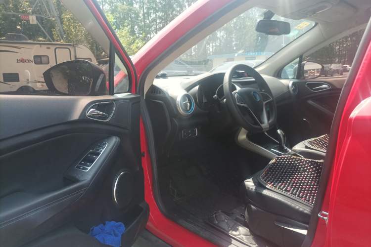 Used BYD Yuan New Energy 2018 EV360 Smart Connect Cool Edition Driver Seat