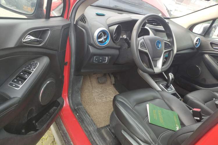 Used BYD Yuan New Energy 2018 EV360 Smart Connect Cool Edition Driver Seat