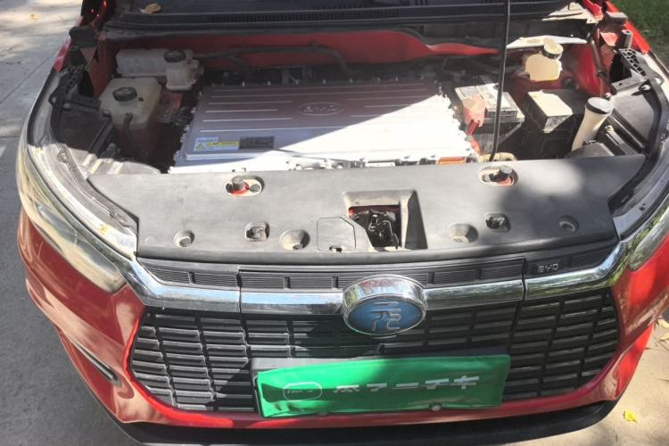 Used BYD Yuan New Energy 2018 EV360 Smart Connected Cool Model Engine Bay