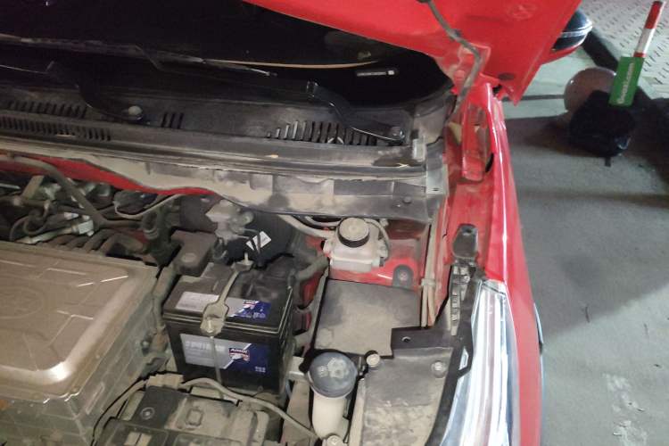 Used BYD Yuan New Energy 2018 EV360 Smart Connect Cool Edition Engine Bay Left