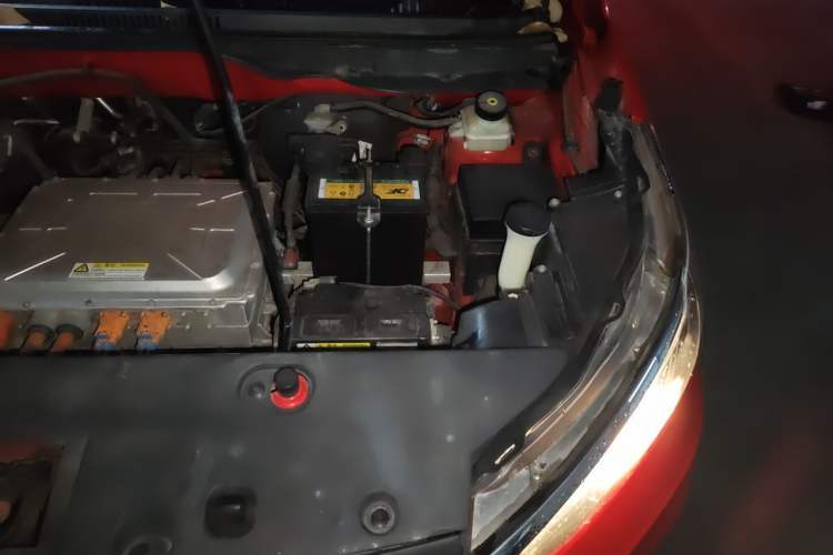 Used BYD Yuan New Energy 2018 EV360 Smart Connect Cool Edition Engine Bay Left