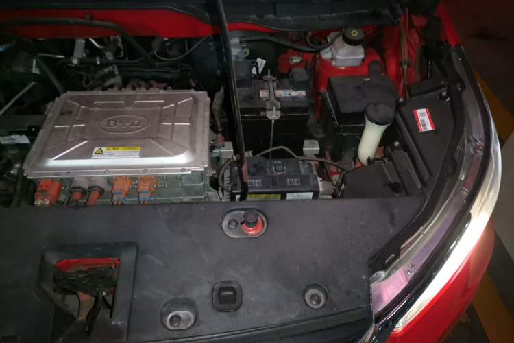 Used BYD Yuan New Energy 2018 EV360 Smart Connect Cool Edition Engine Bay Left