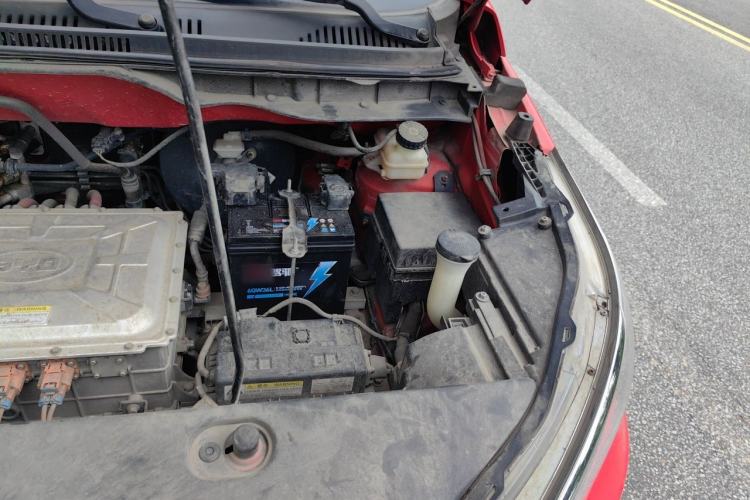 Used BYD Yuan New Energy 2018 EV360 Smart Connect Cool Edition Engine Bay Left