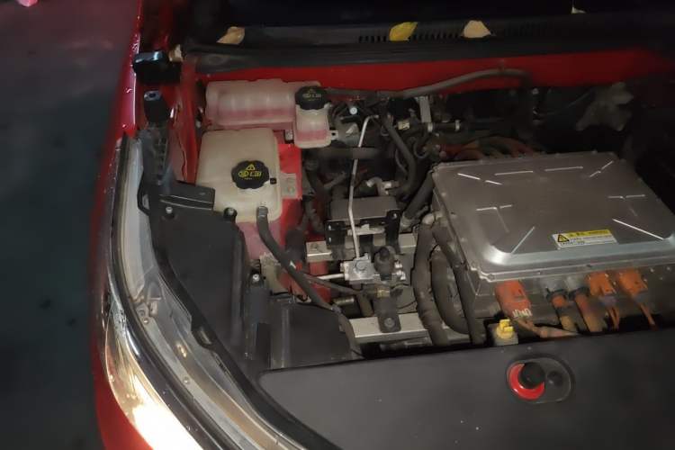 Used BYD Yuan New Energy 2018 EV360 Smart Connect Cool Edition Engine Bay Right