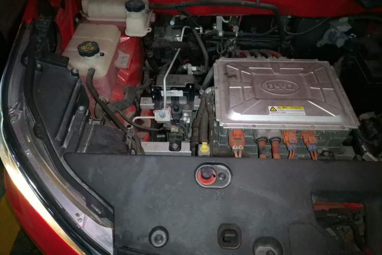 Used BYD Yuan New Energy 2018 EV360 Smart Connect Cool Edition Engine Bay Right