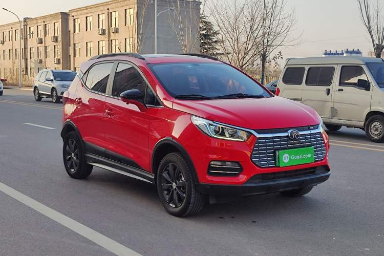 Used BYD Yuan New Energy 2018 EV360 Smart Connect Cool Edition Exterior 2