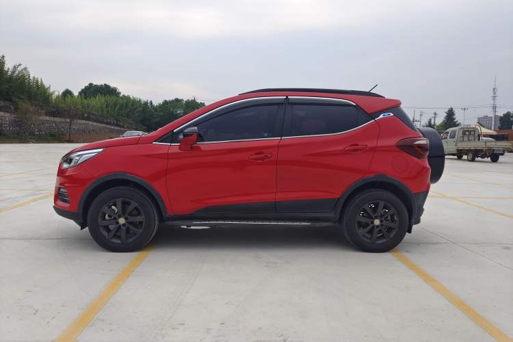 Used BYD Yuan New Energy 2018 EV360 Smart Connect Cool Edition Exterior 3