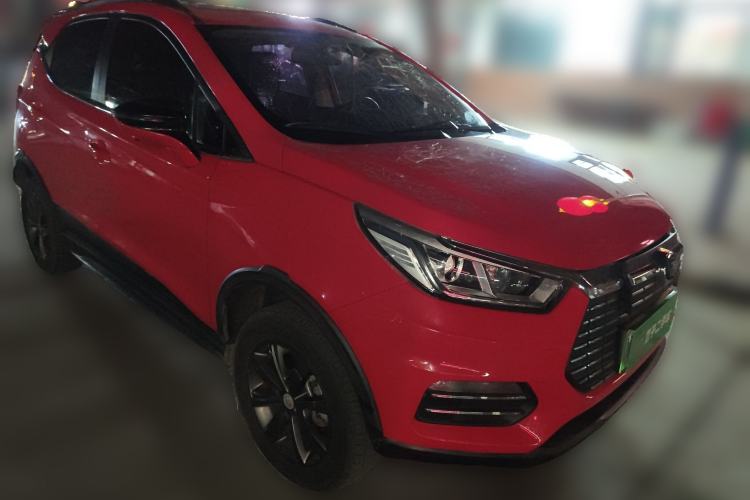 Used BYD Yuan New Energy 2018 EV360 Smart Connect Cool Edition Front Right 45 Deg