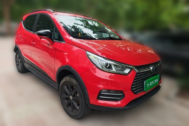 Used BYD Yuan New Energy 2018 EV360 Smart Connect Cool Edition Front Right 45 Deg