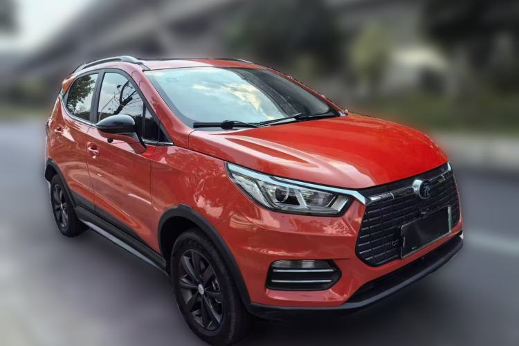 Used BYD Yuan New Energy 2018 EV360 Smart Connect Cool Edition Front Right 45 Deg