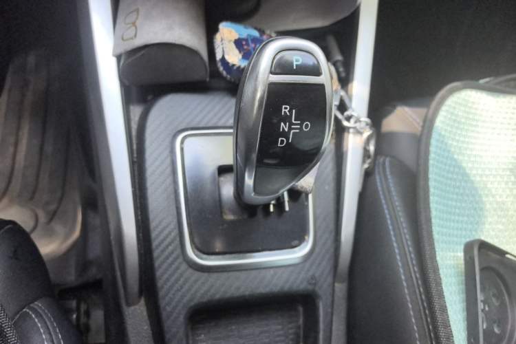 Used BYD Yuan New Energy 2018 EV360 Smart Connected Cool Model Gear Lever