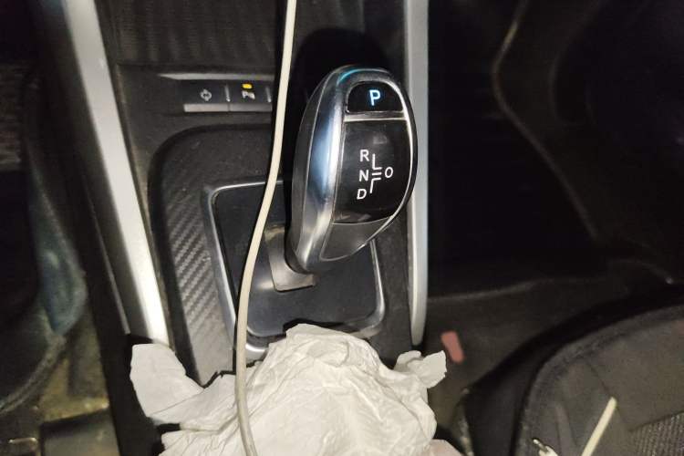 Used BYD Yuan New Energy 2018 EV360 Smart Connect Cool Edition Gear Lever