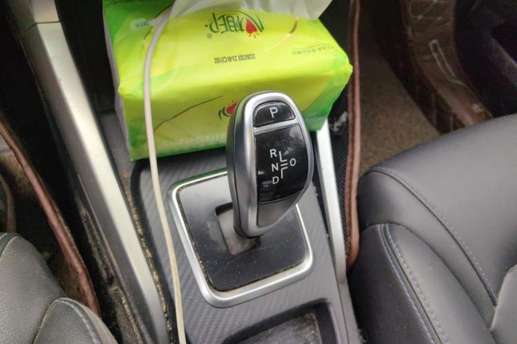 Used BYD Yuan New Energy 2018 EV360 Smart Connect Cool Edition Gear Lever