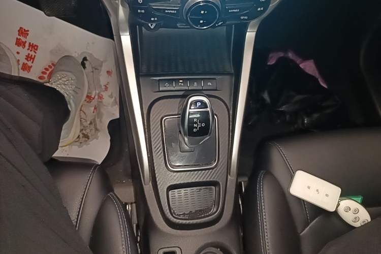Used BYD Yuan New Energy 2018 EV360 Smart Connected Cool Model Gear Lever