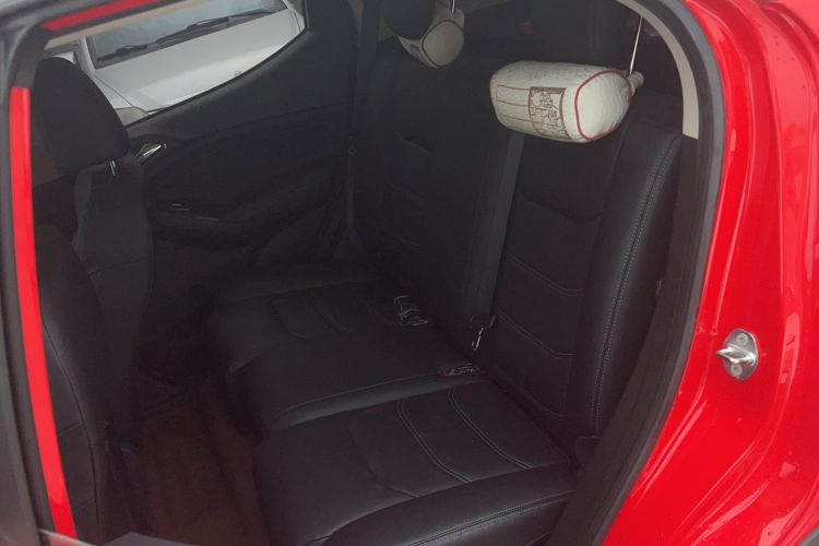 Used BYD Yuan New Energy 2018 EV360 Smart Connect Cool Edition Interior 1