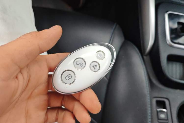 Used BYD Yuan New Energy 2018 EV360 Smart Connect Cool Edition Interior 1