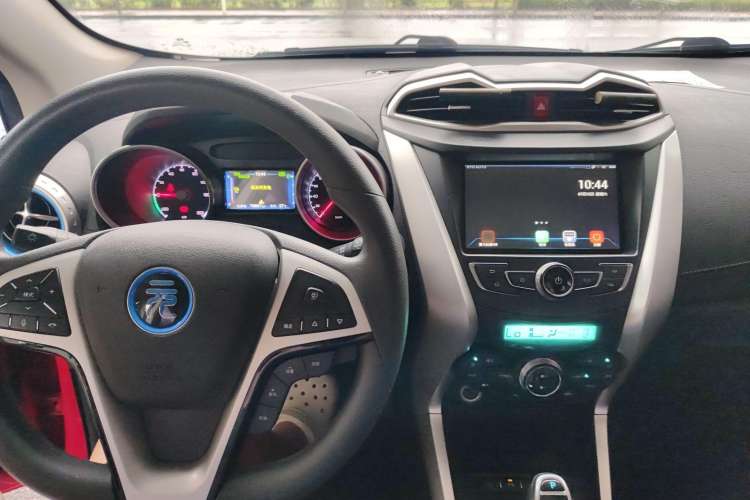 Used BYD Yuan New Energy 2018 EV360 Smart Connect Cool Edition Interior 2