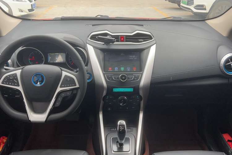 Used BYD Yuan New Energy 2018 EV360 Smart Connect Cool Edition Interior 3