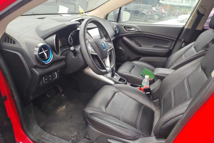 Used BYD Yuan New Energy 2018 EV360 Smart Connect Cool Edition Interior 3