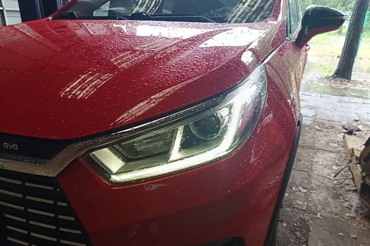 Used BYD Yuan New Energy 2018 EV360 Smart Connected Cool Model Left Front Headlight