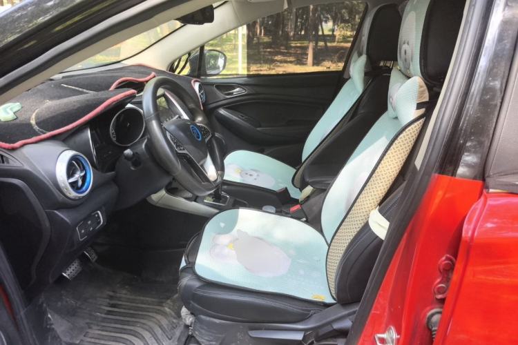 Used BYD Yuan New Energy 2018 EV360 Smart Connected Cool Model Left Front Seat