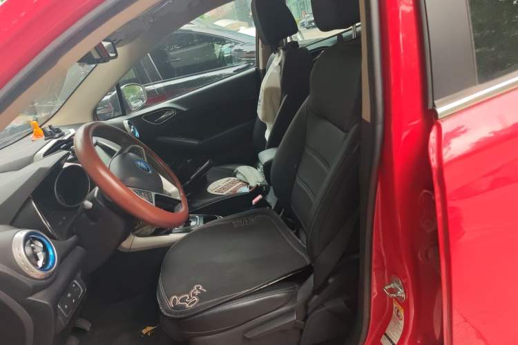 Used BYD Yuan New Energy 2018 EV360 Smart Connect Cool Edition Left Front Seat