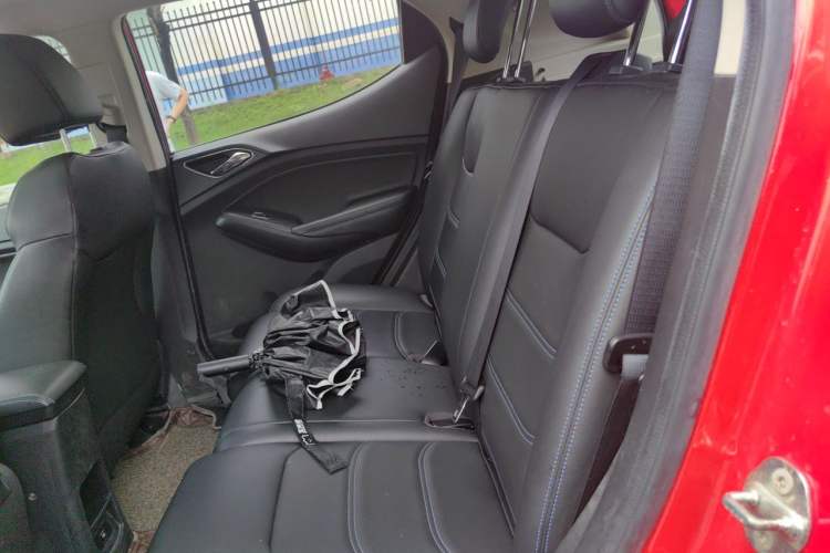 Used BYD Yuan New Energy 2018 EV360 Smart Connect Cool Edition Left Rear Seat