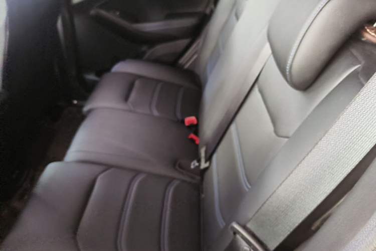 Used BYD Yuan New Energy 2018 EV360 Smart Connect Cool Edition Left Rear Seat