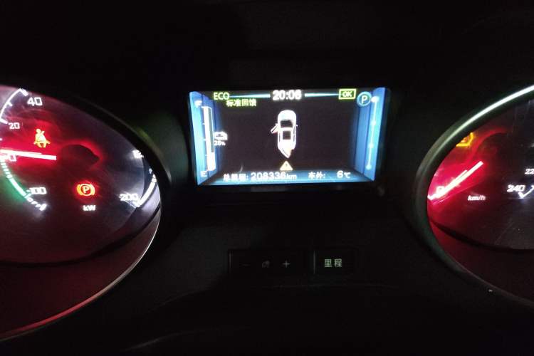 Used BYD Yuan New Energy 2018 EV360 Smart Connect Cool Edition Odometer Close Up