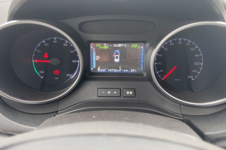 Used BYD Yuan New Energy 2018 EV360 Smart Connect Cool Edition Odometer Close Up