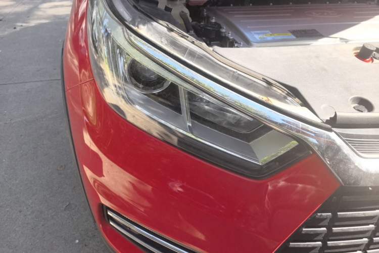 Used BYD Yuan New Energy 2018 EV360 Smart Connected Cool Model Right Front Headlight
