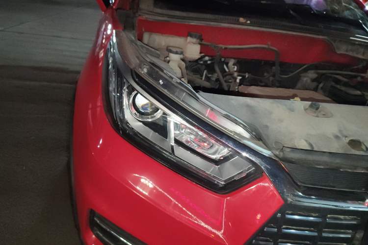 Used BYD Yuan New Energy 2018 EV360 Smart Connect Cool Edition Right Front Headlight
